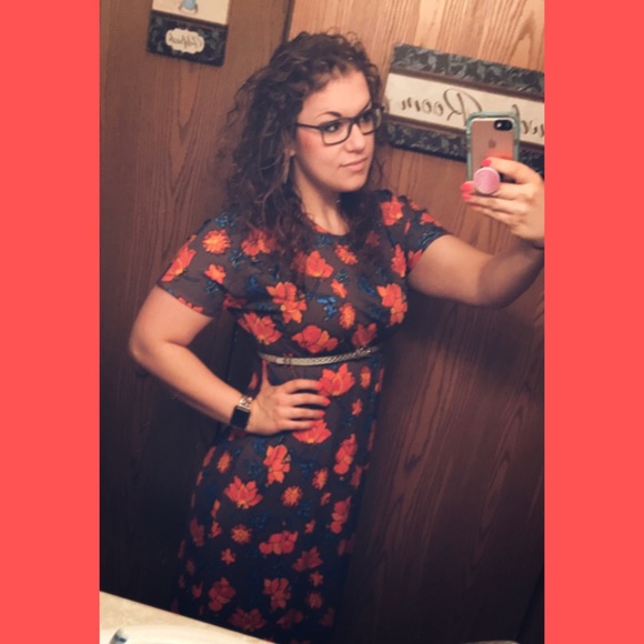 Meet your Posher, Anna - Picture 2 of 2